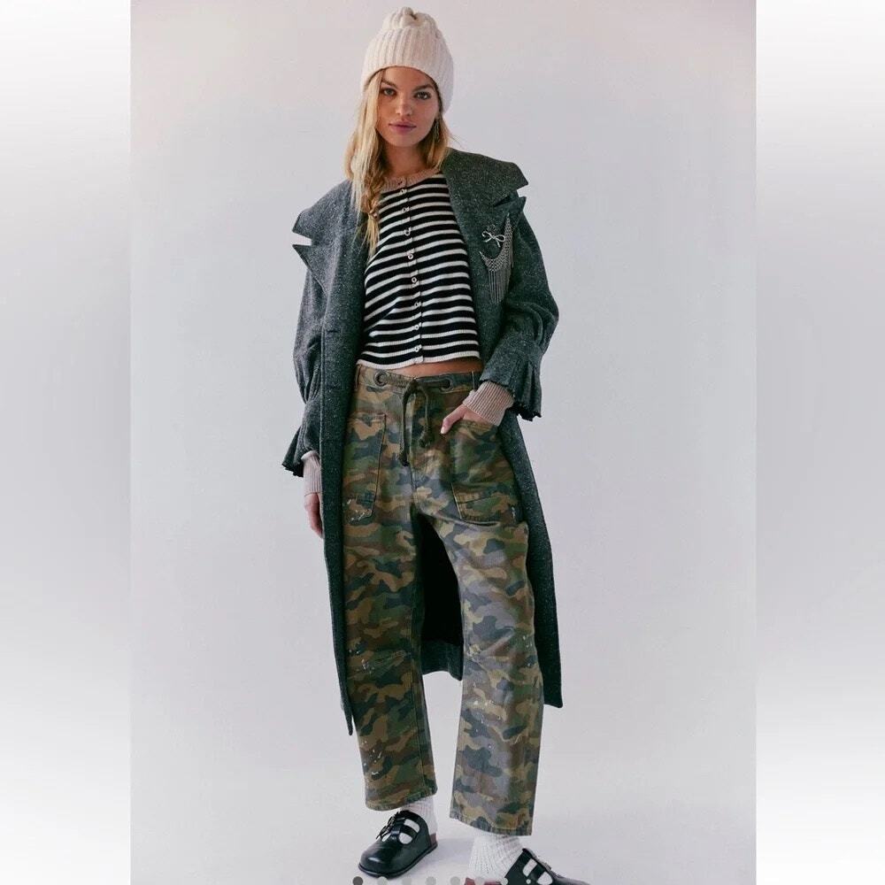 We the Free Moxie Camo print barrel jeans 27 - Picture 2 of 12